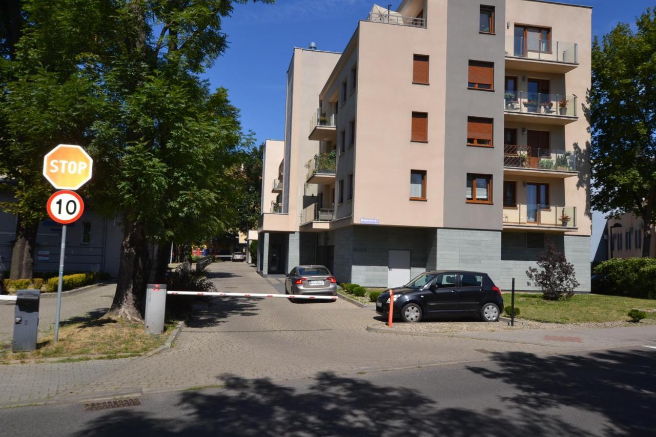 Apartament Bursztynowy Z Garazem -Centrum Gliwic Gliwice Exterior photo